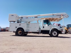 CAMION DE SERVICIO - INTERNATIONAL-4300 SBA 4X2 - 09652 - 5